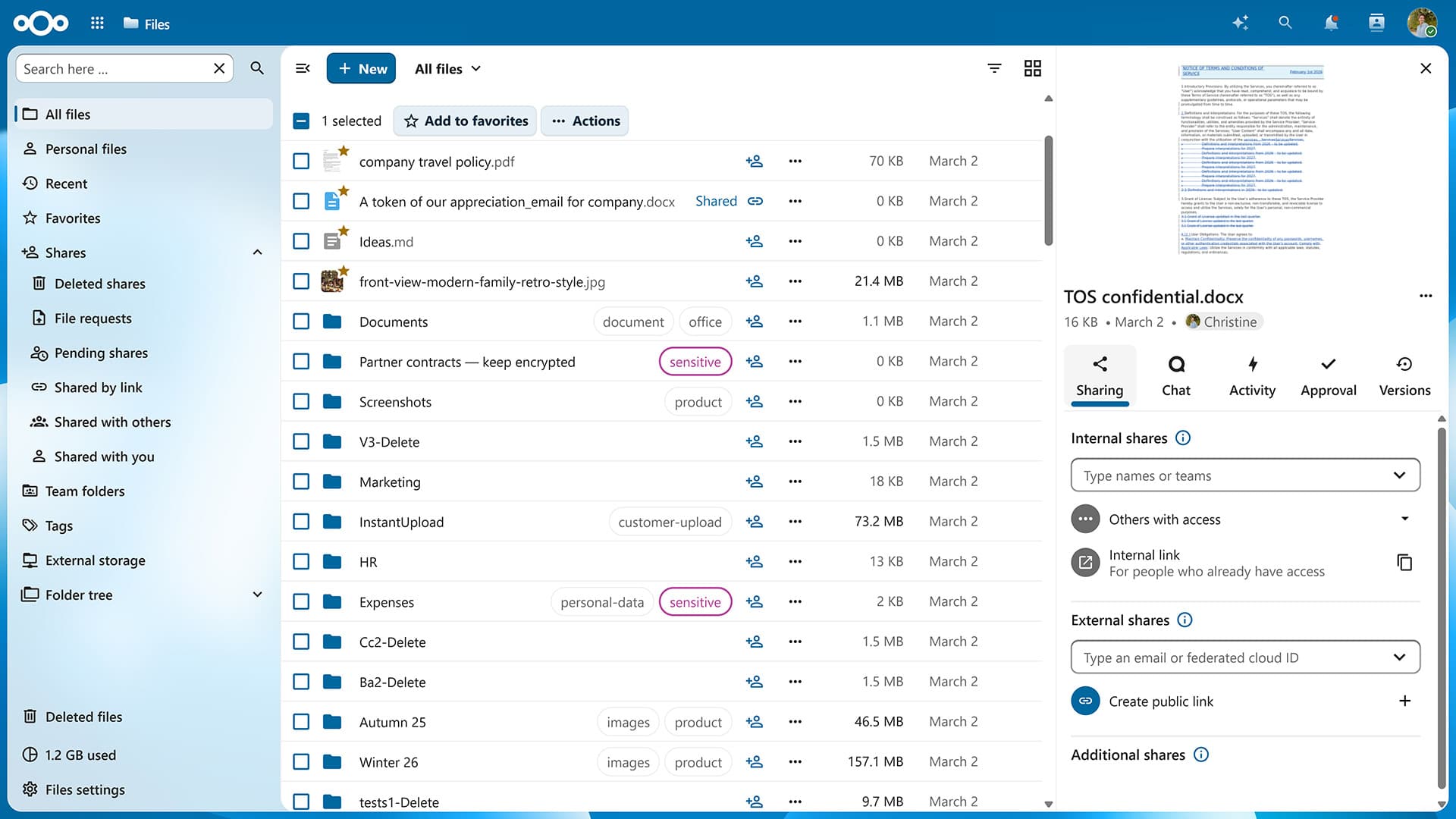 Nextcloud Files : liste des documents partagés et détails d’un fichier.